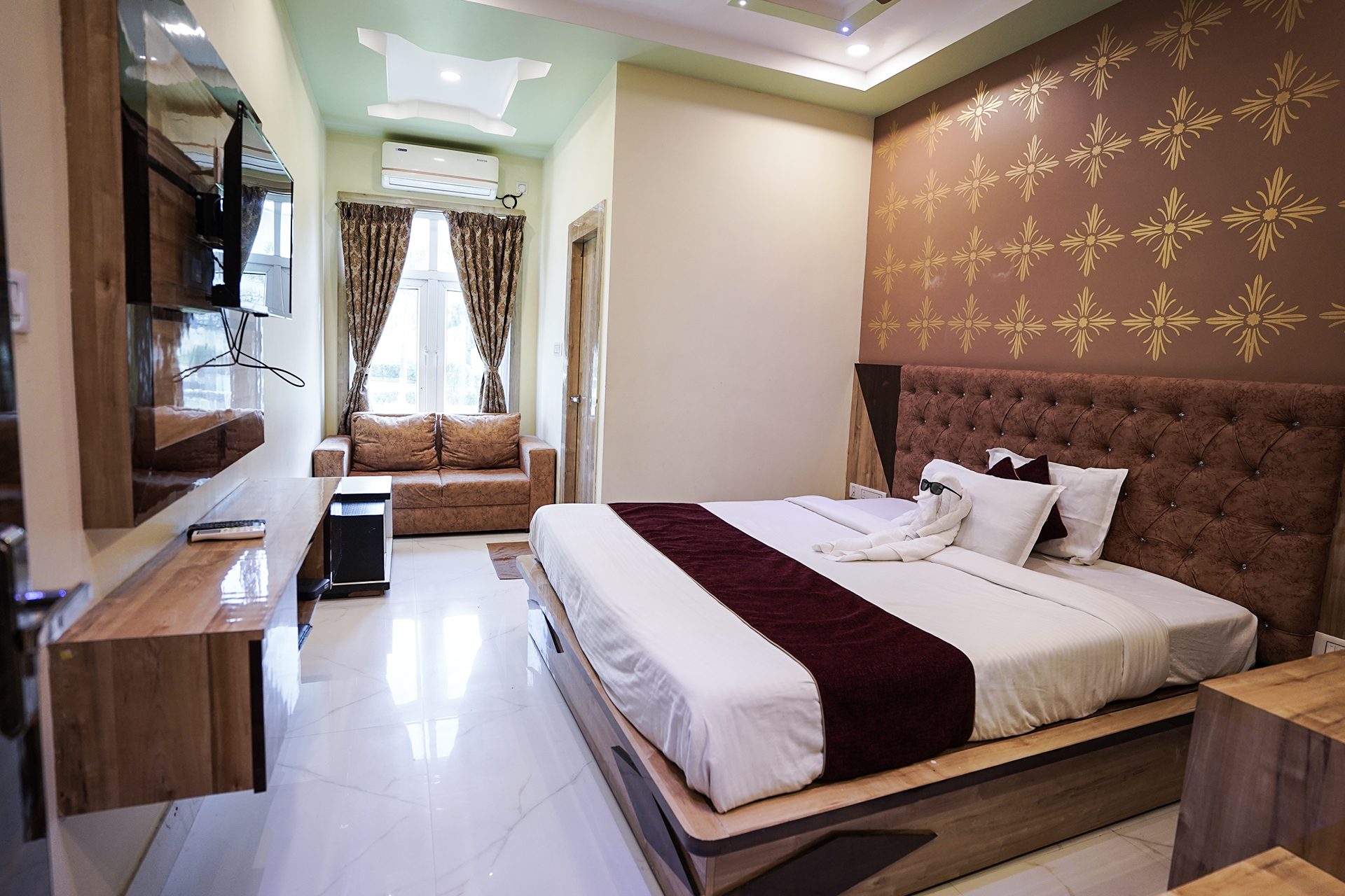 Next Room Preview